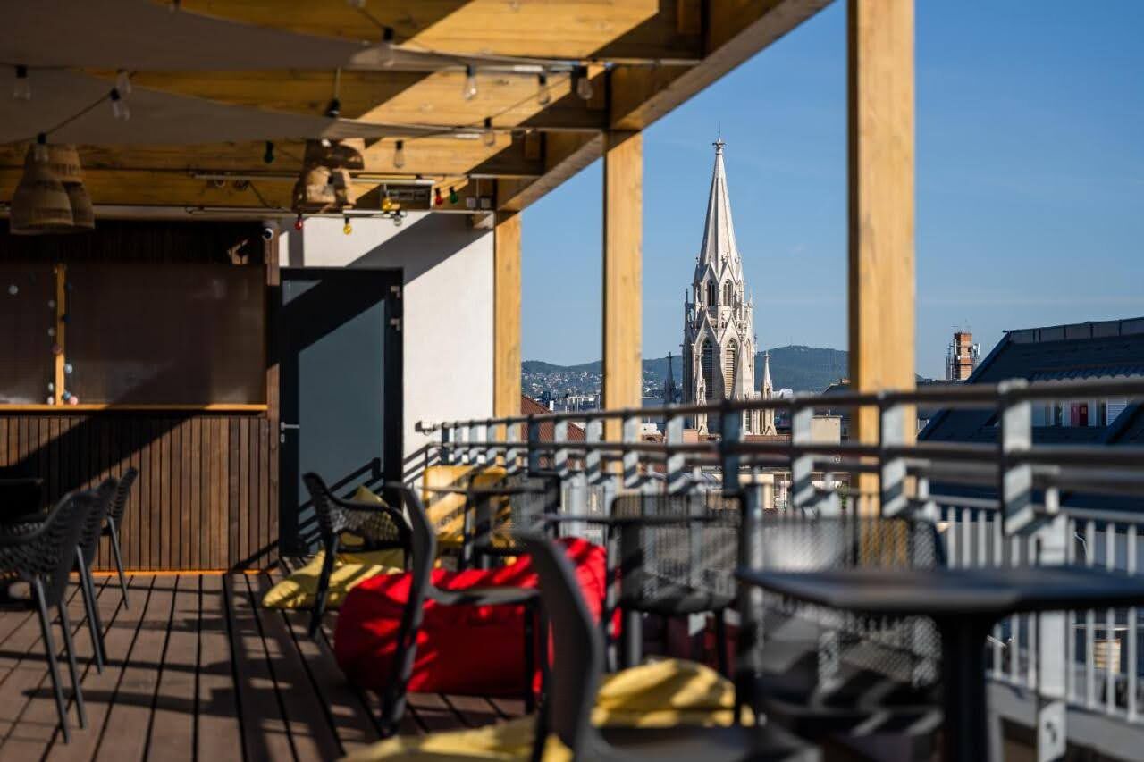 deans-budapest-student-hotel